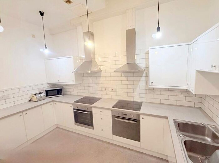 8 Bedroom House To Rent In Alfreton Road, Nottingham, Nottinghamshire, NG7