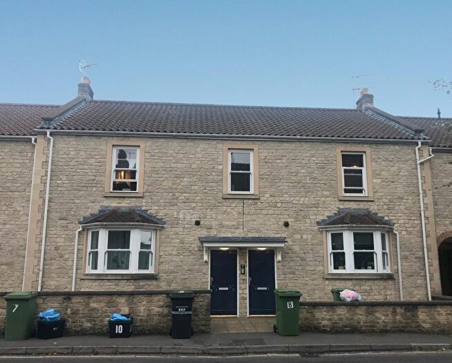 2 Bedroom Flat To Rent In Whitewell Road, Frome, BA11