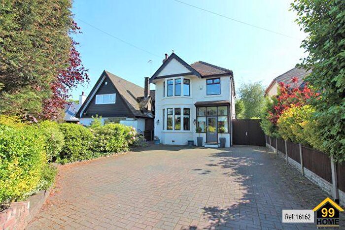 4 Bedroom Detached House For Sale In Mains Lane, Poulton-le-Fylde, Lancashire, FY6