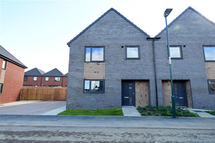 3 Bedroom Semi-Detached House For Sale In Robin Close, Hebburn, NE31