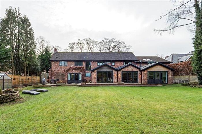 5 Bedroom Detached House To Rent In Heybridge Lane, Prestbury, Macclesfield, SK10