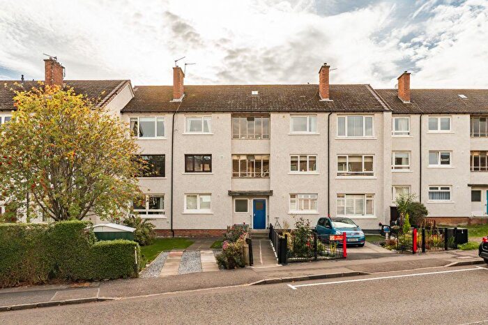 2 Bedroom Flat For Sale In / Oxgangs Avenue, Edinburgh, EH13