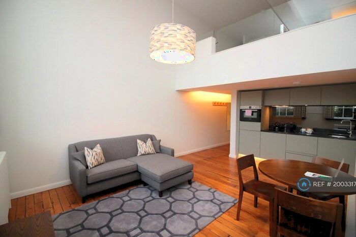 1 Bedroom Flat To Rent In Mcdonald Road, Edinburgh, EH7