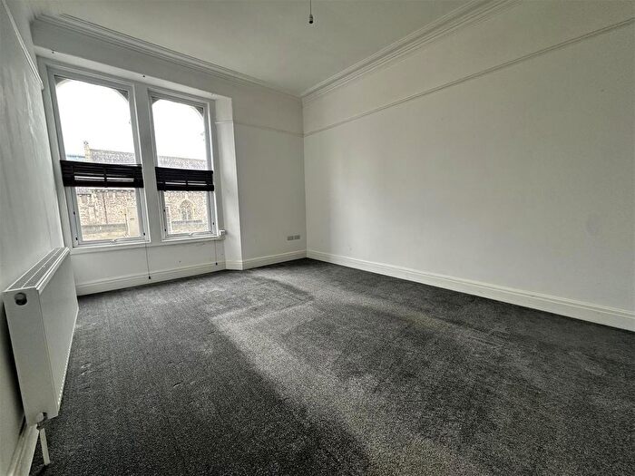 3 Bedroom Flat To Rent In Oxford Street, Weston-Super-Mare, BS23