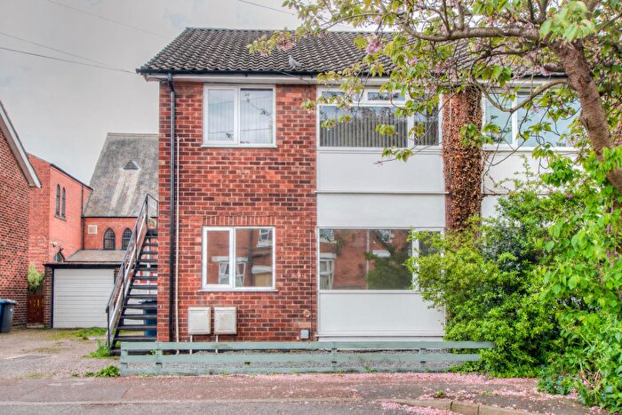 2 Bedroom Flat For Sale In Lady Bay Road, West Bridgford, Nottingham, NG2