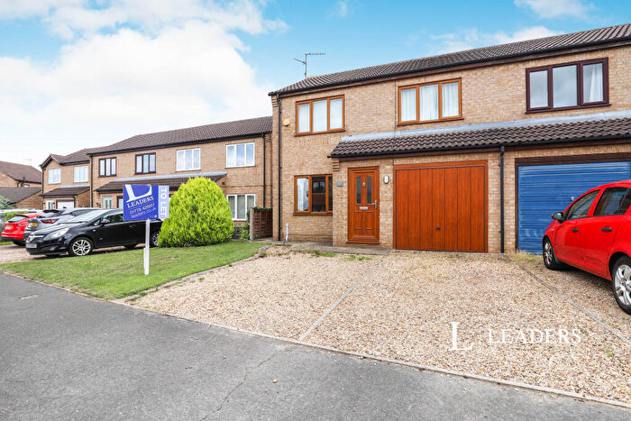 3 Bedroom Semi-Detached House To Rent In Foxglove Road, Stamford, PE9