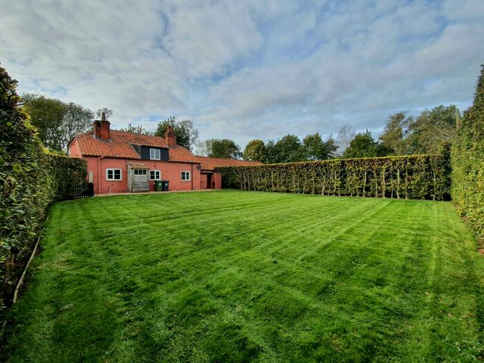 3 Bedroom Cottage To Rent In Hall Road, Bradfield, North Walsham, NR28