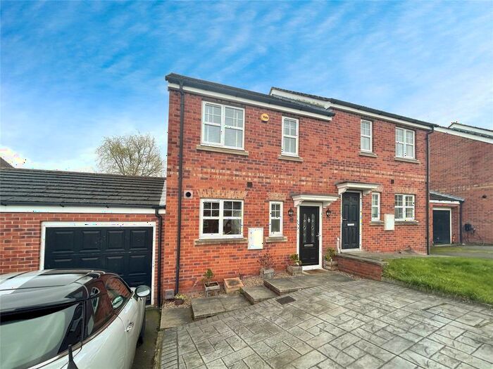 3 Bedroom Semi-Detached House To Rent In Stonefont Grove, Grimethorpe, Barnsley, South Yorkshire, S72