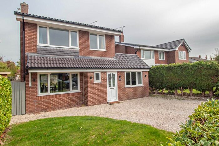 3 Bedroom Detached House For Sale In York Drive, Mickle Trafford, Chester, CH2