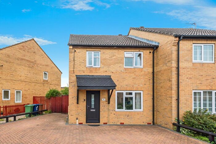 3 Bedroom House To Rent In Green Hill, Oxford, OX4