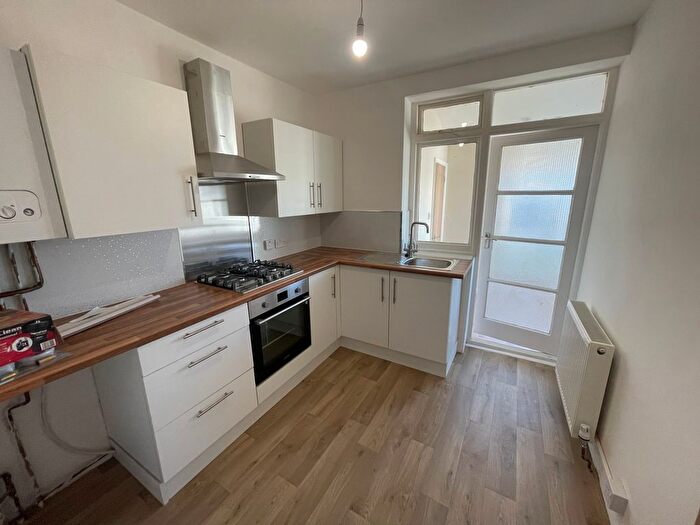 1 Bedroom Flat To Rent In Portland Road, Luton, LU4