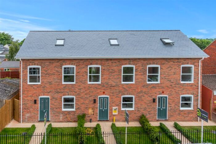 3 Bedroom End Of Terrace House To Rent In Pumphreys Road, Charlton Kings, Cheltenham, Gloucestershire, GL53