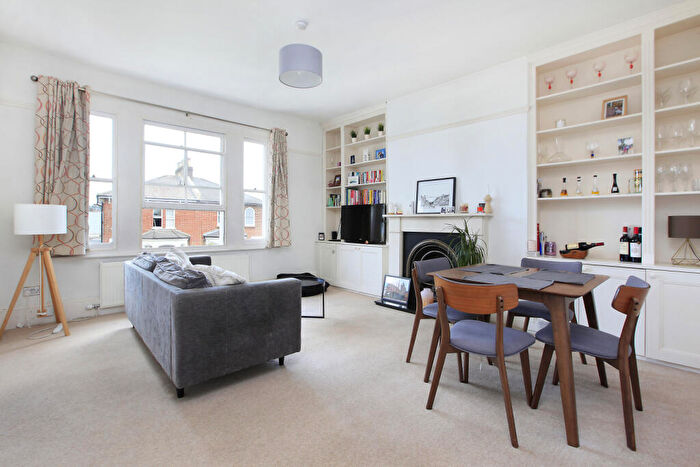 1 Bedroom Flat To Rent In Ramsden Road, Balham, London, SW12