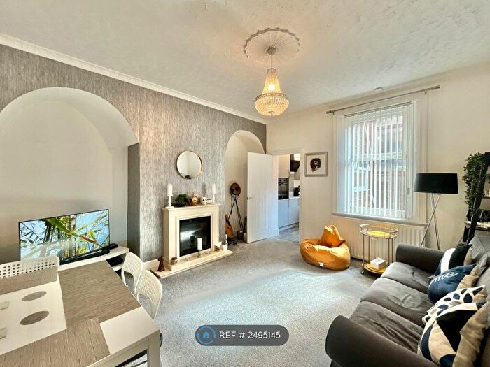 2 Bedroom Flat To Rent In Wood Terrace, Gateshead, NE10