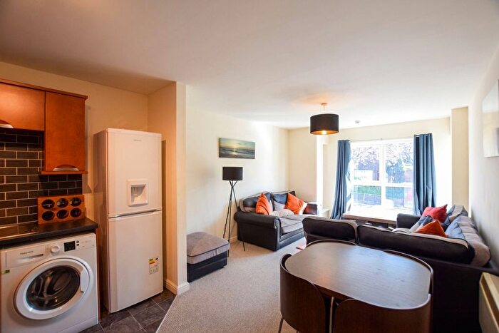 2 Bedroom Flat To Rent In Blacklock Close, Gateshead, NE9