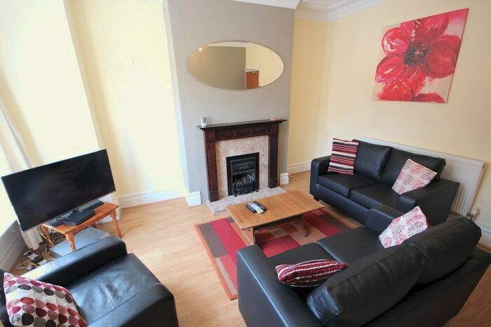 4 Bedroom Terraced House To Rent In Bentley Lane, Meanwood, Leeds, LS6