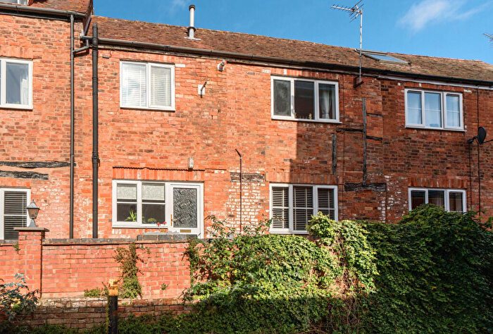 2 Bedroom Terraced House For Sale In High Street, Tewkesbury, Gloucestershire, GL20