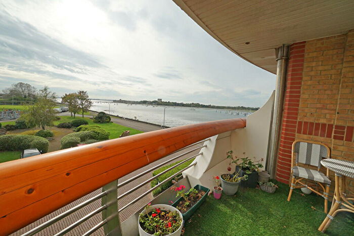 2 Bedroom Apartment To Rent In Victory House, Port Solent, PO6
