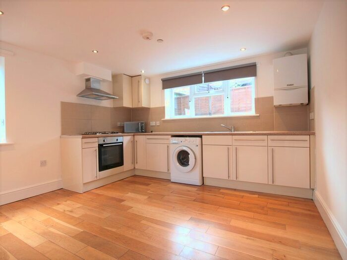 3 Bedroom Flat To Rent In Old Dairy Mews, Daleview Road, Manor House, N15