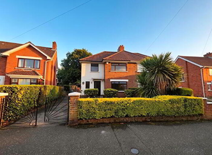 3 Bedroom Semi-Detached House For Sale In Dunlambert Park, Belfast, BT15