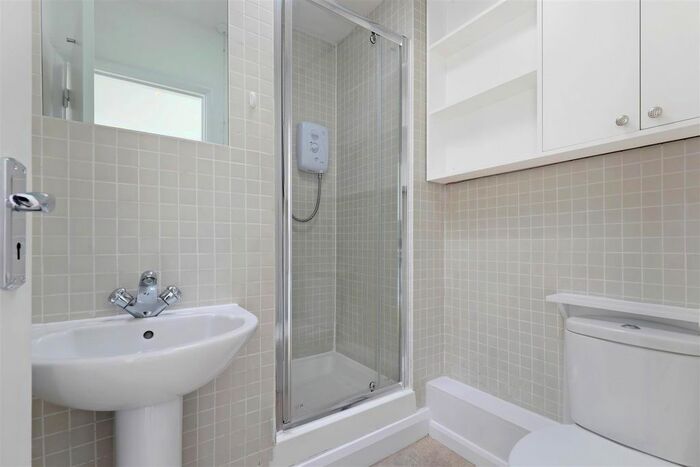 1 Bedroom Flat To Rent In Kersfield Road, London, SW15