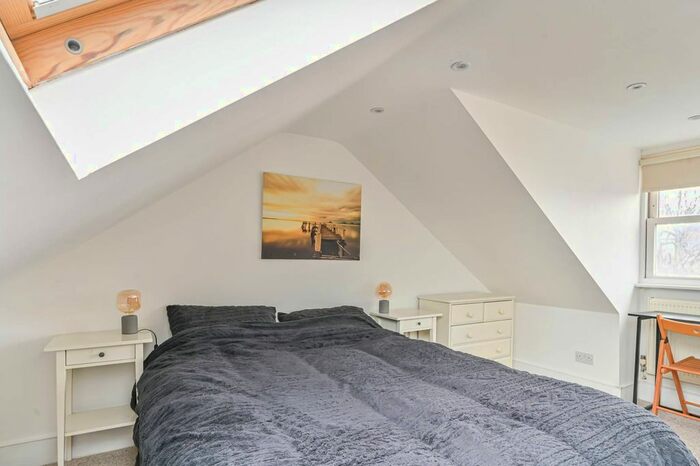 4 Bedroom Maisonette To Rent In Fieldhouse Road, Balham, London, SW12