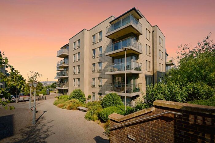 2 Bedroom Apartment To Rent In Pankhurst Avenue, Brighton, BN2