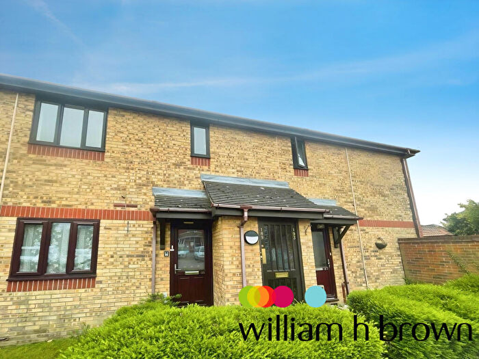 1 Bedroom Flat To Rent In Chinook, Highwoods, Colchester, CO4