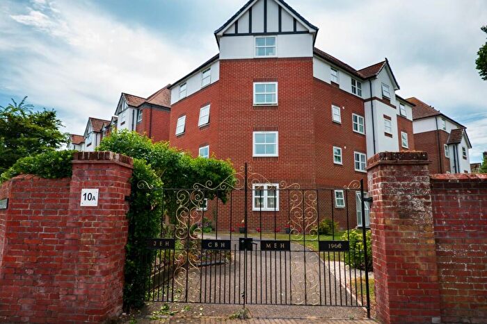 2 Bedroom Retirement Property For Sale In Colonel Stevens Court, Granville Road, Eastbourne, BN20