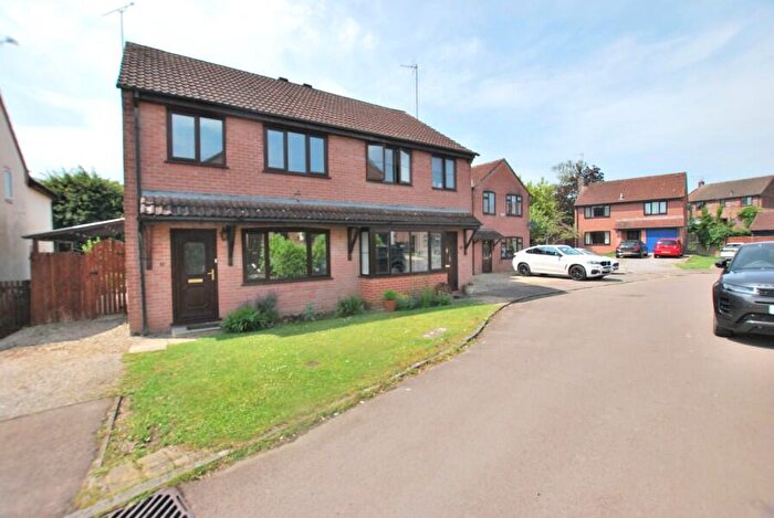 3 Bedroom Semi-Detached House To Rent In Reeds Farm, Malmesbury, SN16