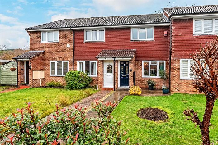 2 Bedroom Property For Sale In Tudor Walk, Leatherhead, KT22
