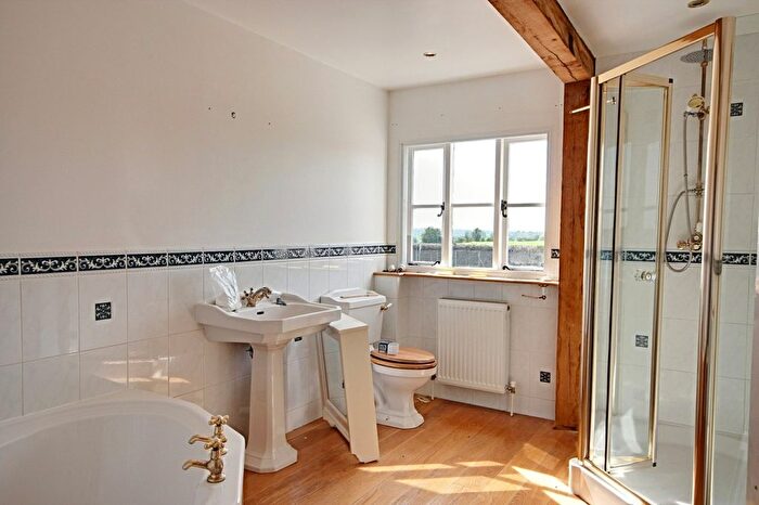 6 Bedroom Detached House To Rent In The Broadway, Dunmow, CM6