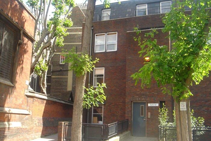 1 Bedroom Flat To Rent In Baldwins Gardens, London, EC1N
