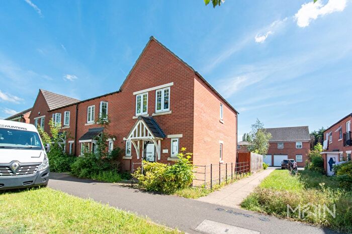 3 Bedroom End Terrace House For Sale In Danbury Place, Hamilton, Leicester, Leicestershire, LE5
