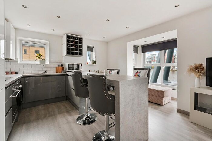 2 Bedroom Flat To Rent In Marlborough House, Hardy Avenue, E16