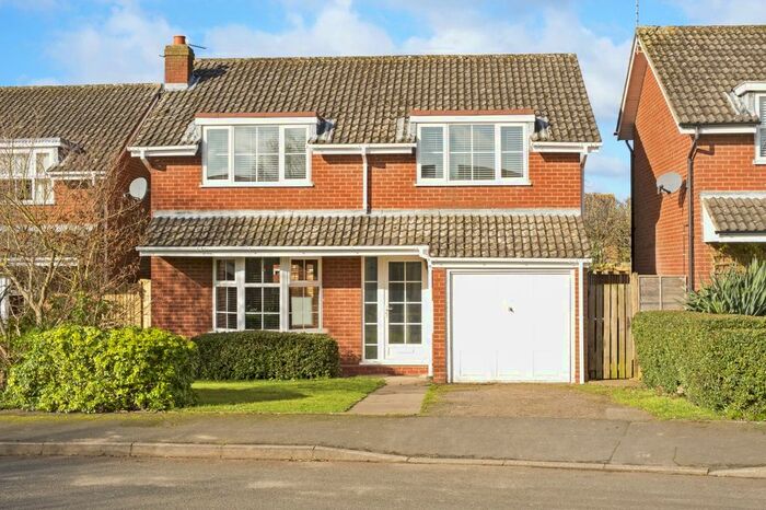 4 Bedroom Detached House To Rent In Odingsell Drive, Long Itchington, Southam, CV47