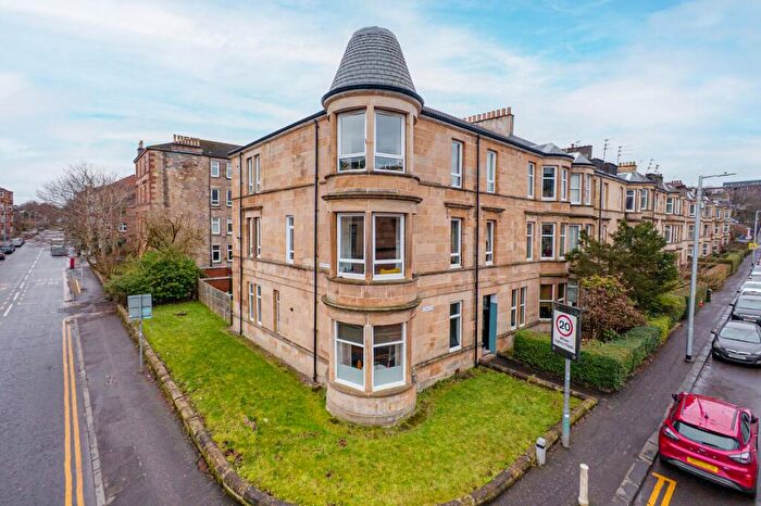 3 Bedroom Apartment For Sale In Ledard Road, Battlefield, Glasgow, G42