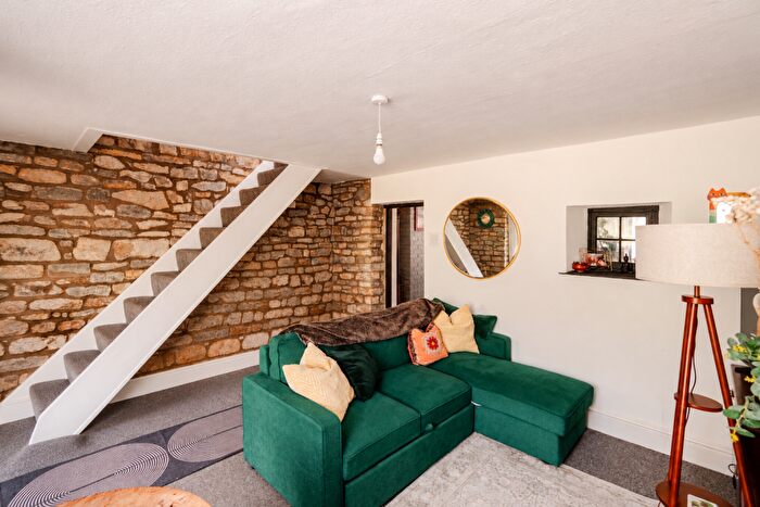 2 Bedroom End Of Terrace House For Sale In Bridgwater Road, Bedminster Down, Bristol, BS13