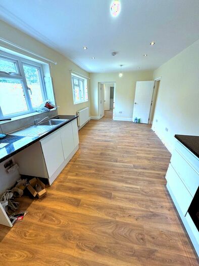 3 Bedroom Flat To Rent In Forest Lane, London, E7