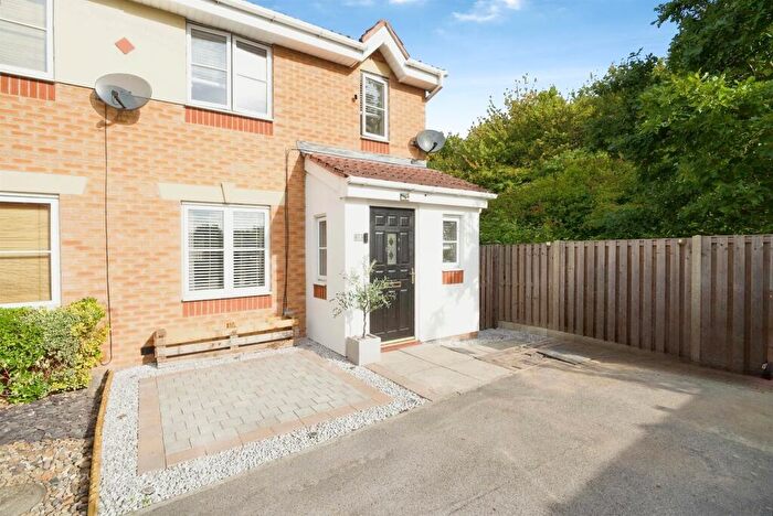 3 Bedroom Semi Detached House For Sale In Manor Fields, Great Houghton, Barnsley, S72