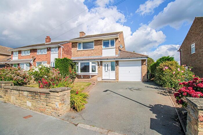 3 Bedroom Detached House For Sale In Trough Well Lane, Wrenthorpe, Wakefield, WF2