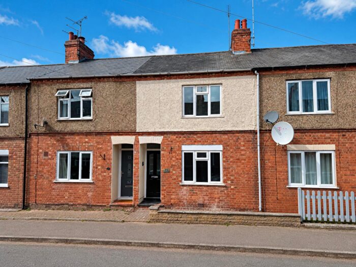 3 Bedroom Terraced House For Sale In Ashwood Road, Duston, Northampton, NN5