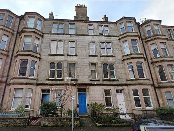 2 Bedroom Flat To Rent In Comely Bank Street, Edinburgh, EH4