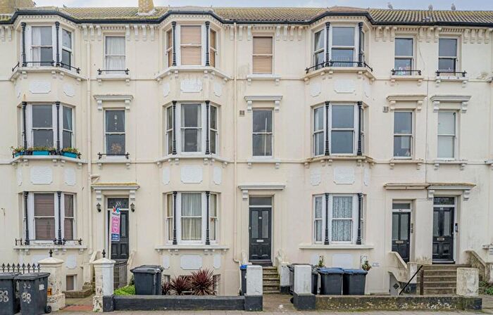 1 Bedroom Flat To Rent In Central Parade, Herne Bay, Kent, CT6