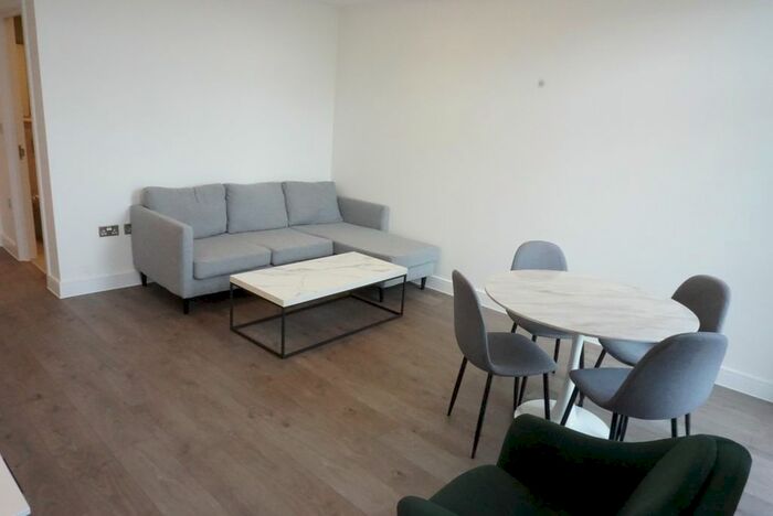 2 Bedroom Flat To Rent In Pavilion Road, West Bridgford, Nottingham, NG2