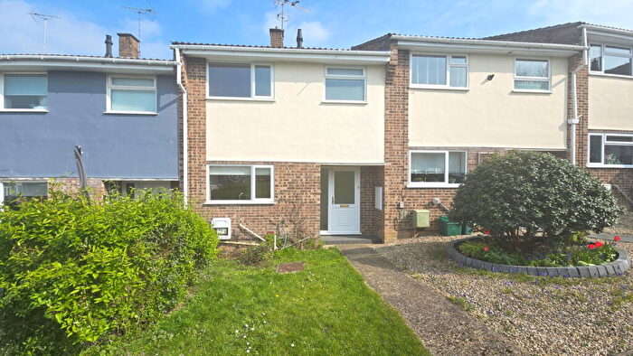 3 Bedroom Terraced House For Sale In Epsom Crescent, Newbury, RG14