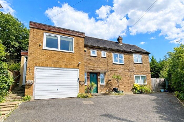 4 Bedroom Detached House For Sale In Elmlee Close, Chislehurst, BR7