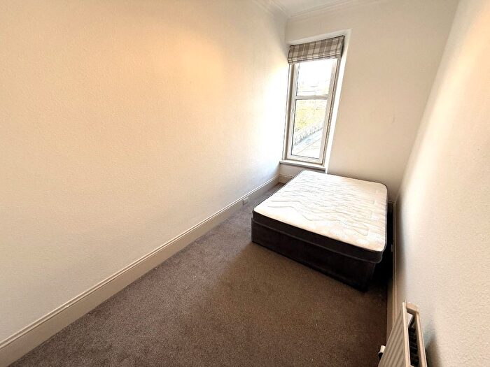 3 Bedroom Flat To Rent In North Deeside Road, Cults, Aberdeen, AB15