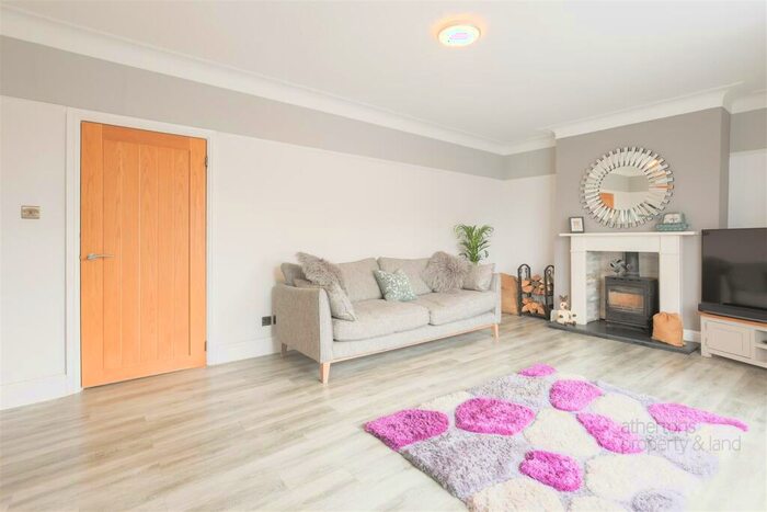 3 Bedroom Semi-Detached House For Sale In Woodlands Drive, Whalley, Ribble Valley, BB7