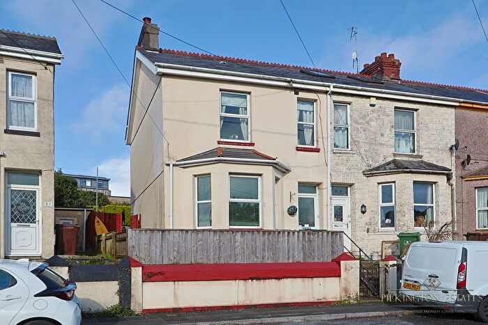 3 Bedroom End Terrace House For Sale In Pomphlett Road, Plymouth, Devon, PL9